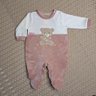 Macacão Bebê Menina na cor rosê e creme