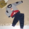 Conjunto Infantil de Plush Calça na cor marinho e Blusa na cor mescla e vermelho