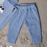 Conjunto Infantil Menino Plush na Cor Azul Jeans, com três peças, Calça, Blusa e Touca