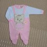 Macacão Bebê Menina na cor rosa e branco