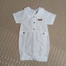Macacão Curto Bebê Menino Batizado na cor branco