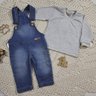 Jardineira Jeans Infantil Menino com camiseta em malha mescla claro
