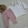 conjunto infantil menina calça na cor rosê e blusa na cor off com gola bordada