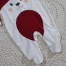 Macacão Bebê Menina em plush na cor creme com vermelho