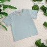 Jardineira infantil menino camiseta em malha na cor verde pescoço com viés jardineira com regulagem nas alças em sarja creme com estampa