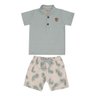 Conjunto infantil menino camiseta em malha na cor verde e shorts com elástico no cós em sarja creme com estampa